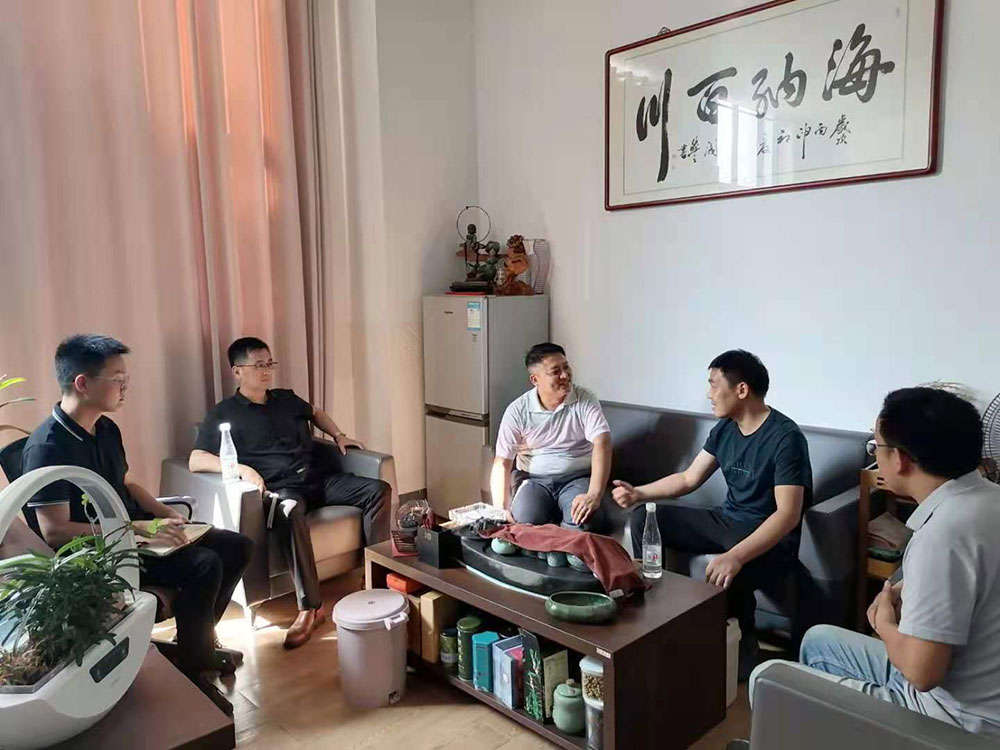 國(guó)資運(yùn)營(yíng)公司走訪九龍園區(qū)企業(yè)，服務(wù)重點(diǎn)項(xiàng)目發(fā)展