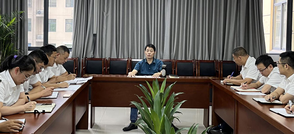 城建投公司黨支部召開黨員（擴大）會議暨酒駕、醉駕等違法犯罪行為警示教育集體談話會