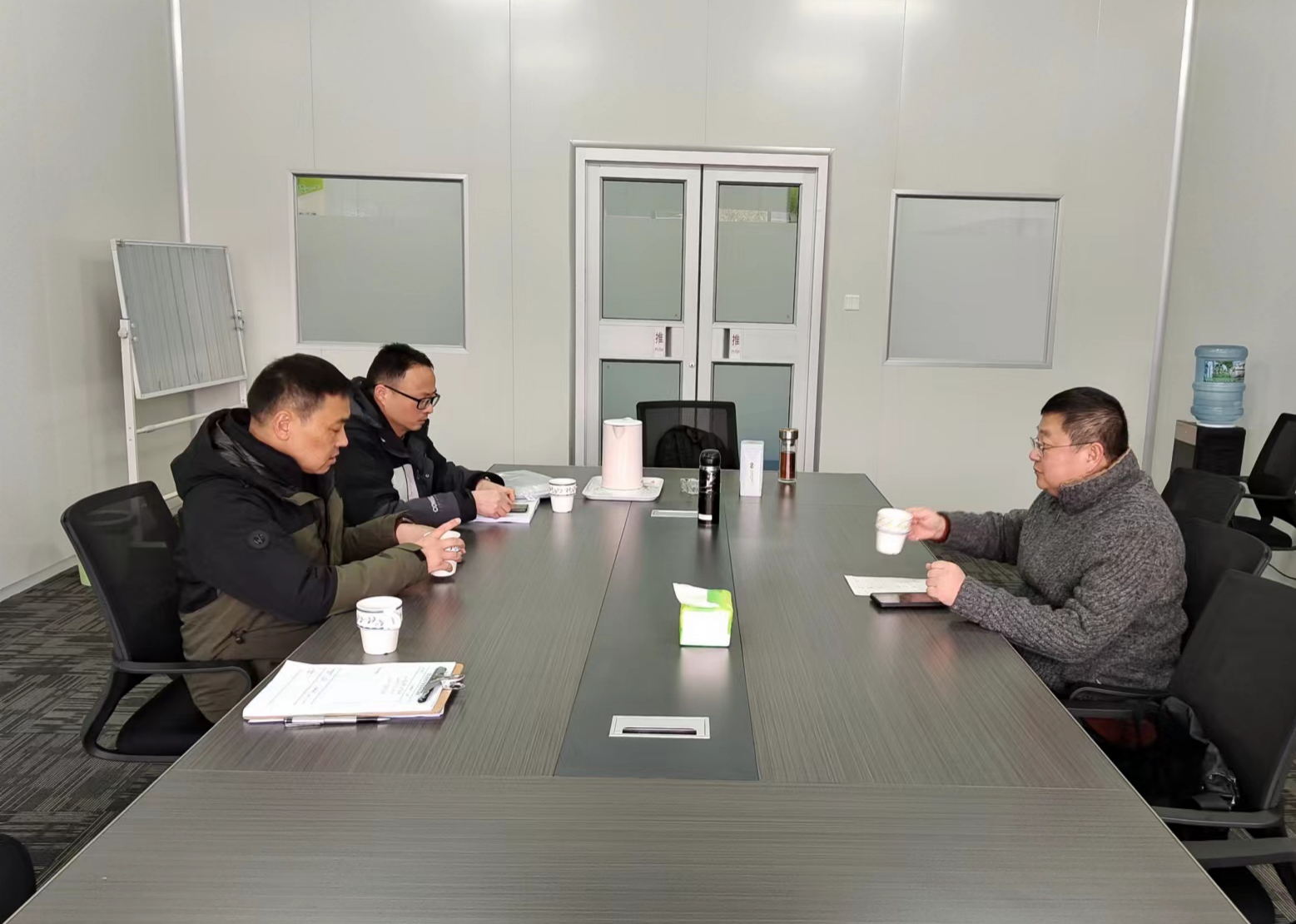 強(qiáng)化安全底線，筑牢安全防線